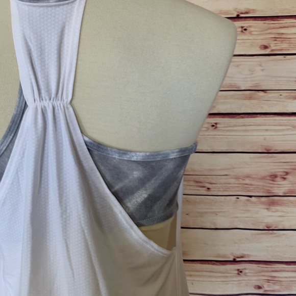 Lululemon Let It Loose Yoga Workout Tank, Size 6 - Picture 4 of 7